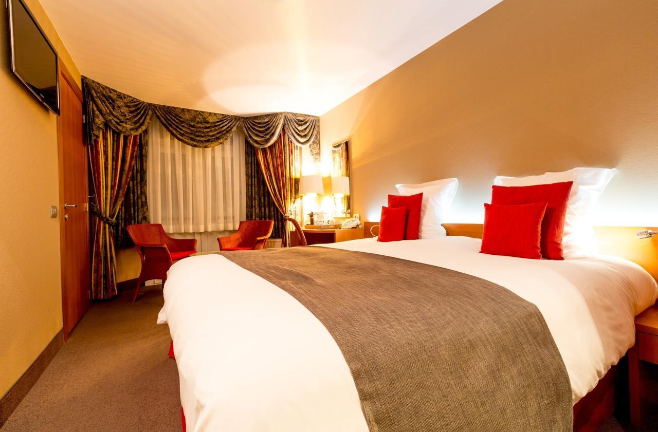 Hotel Royal De Panne Esterno foto
