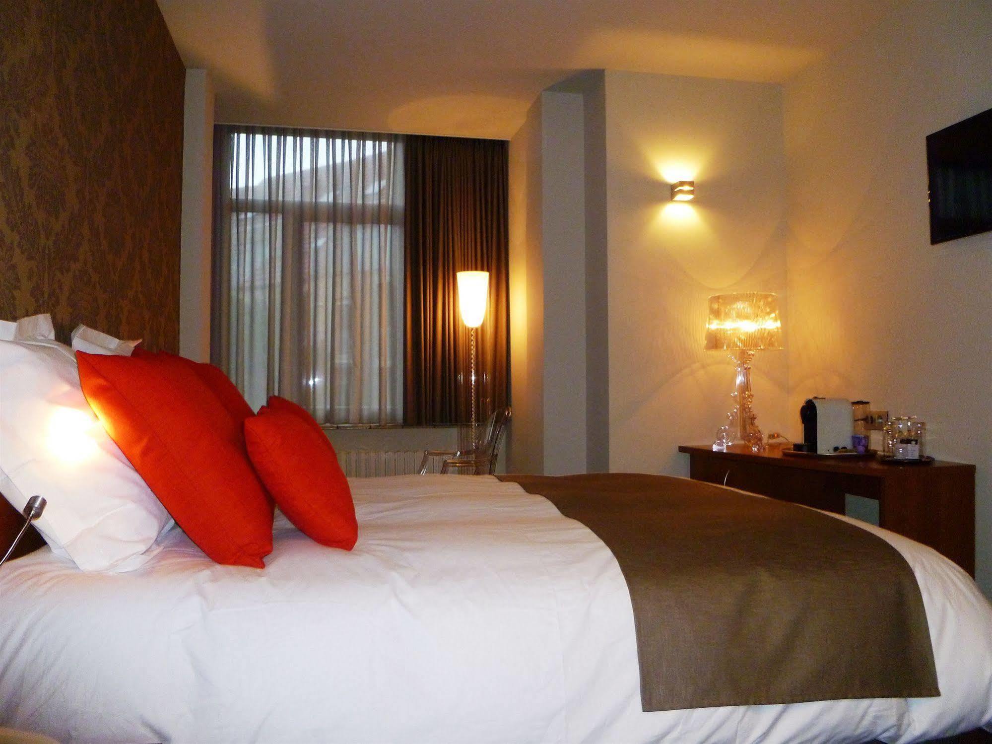 Hotel Royal De Panne Esterno foto