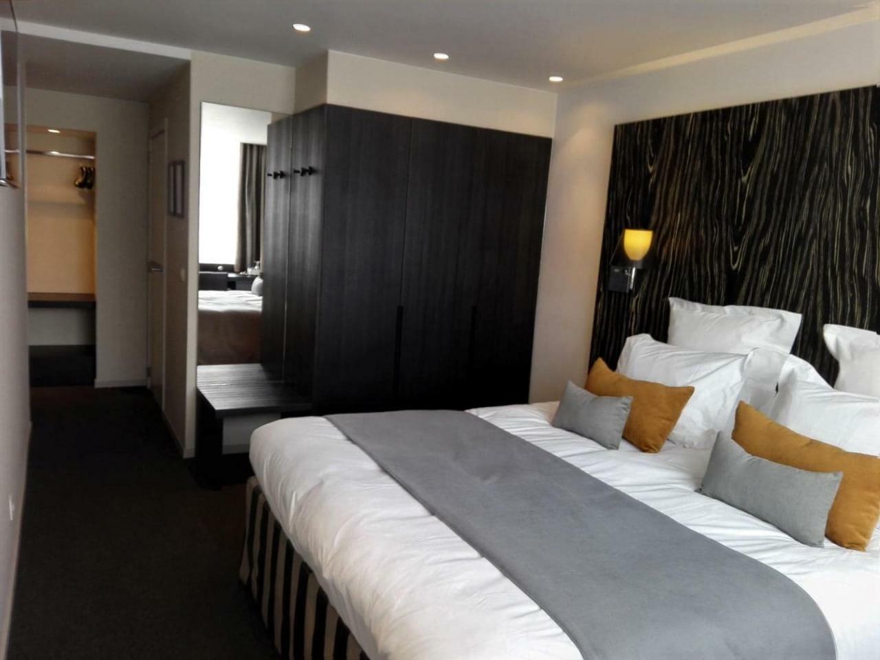 Hotel Royal De Panne Esterno foto