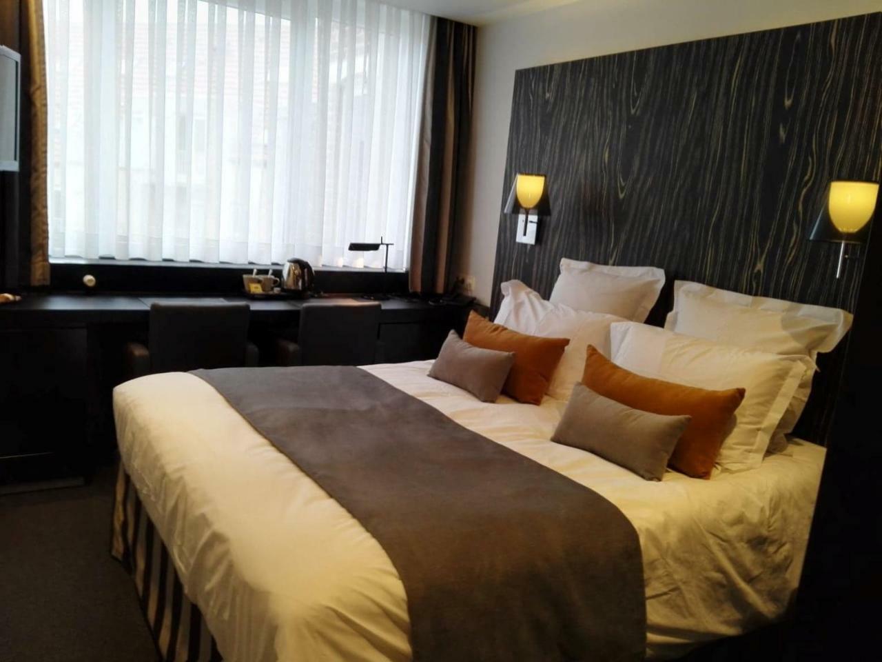 Hotel Royal De Panne Esterno foto